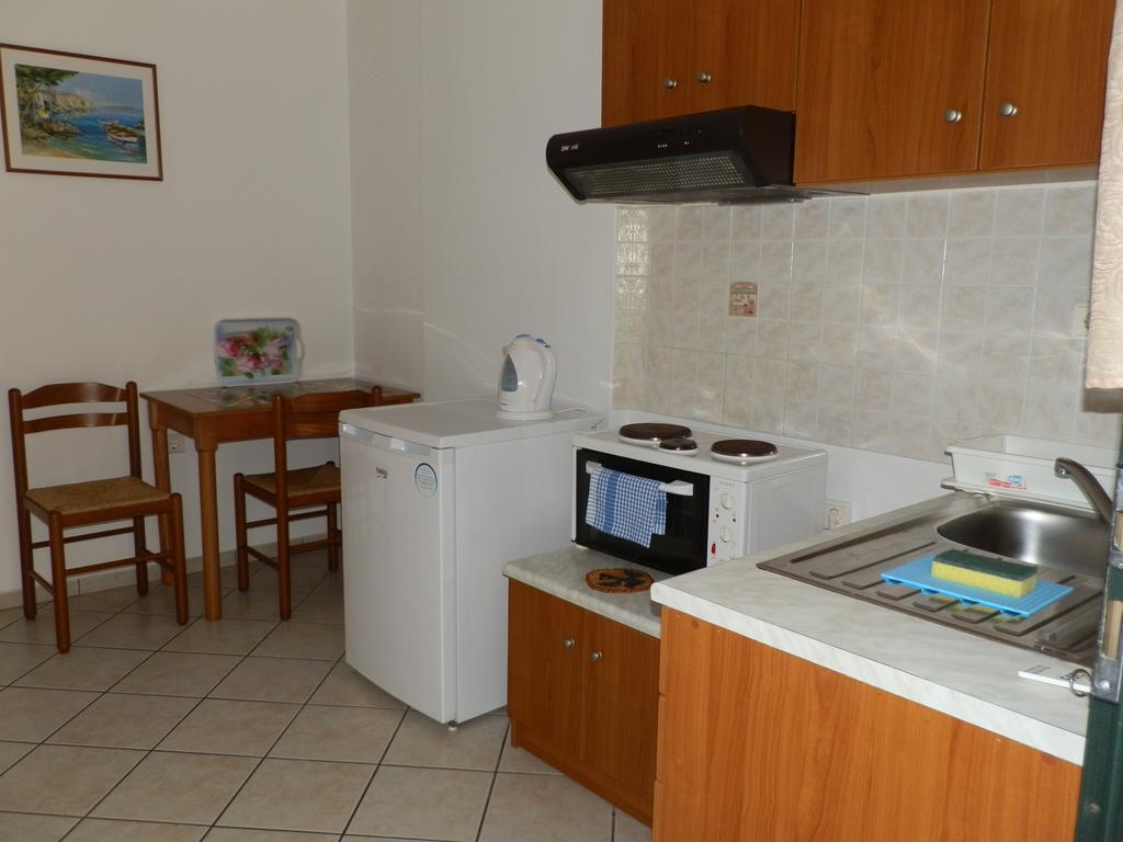 Nanos Studios Parga Buitenkant foto